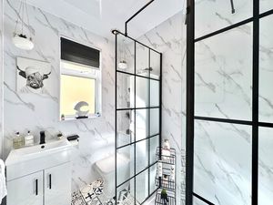 Photo 11- click for photo gallery